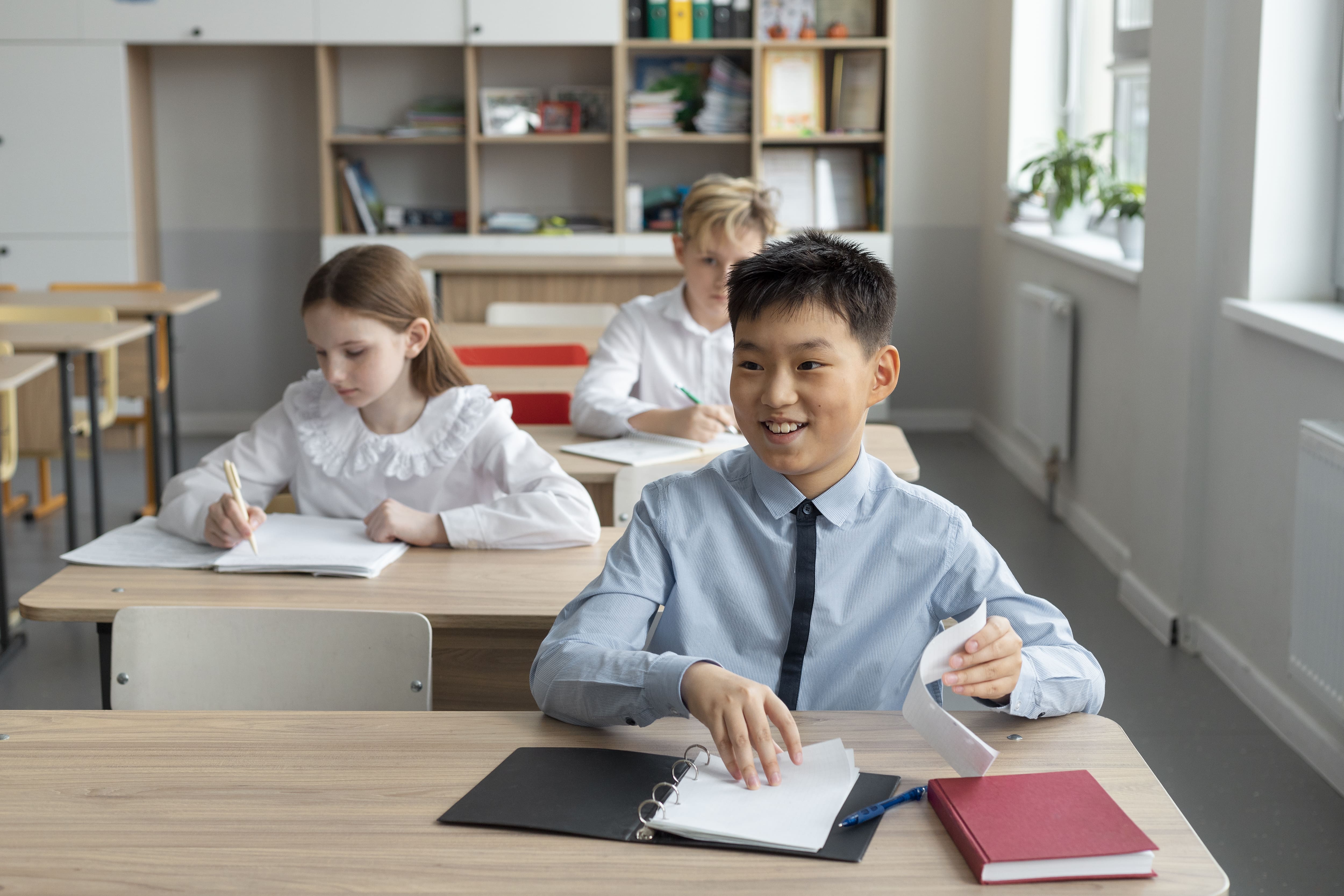 Literasi dan Pendidikan Inklusif: Mendorong Kreativitas dan Pemikiran Kritis di Sekolah