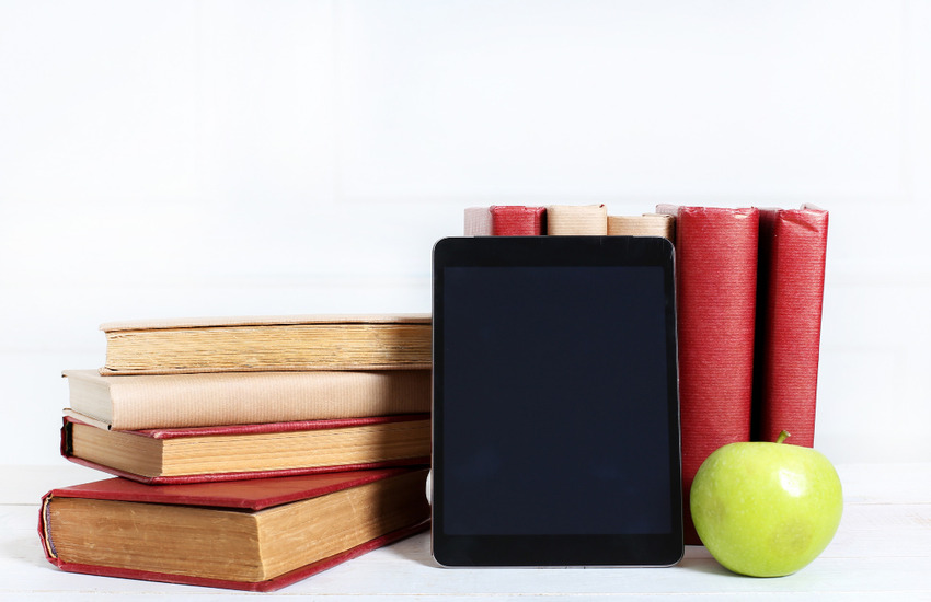 Buku Fisik vs E-Book, Apa Kelebihan dan Kekurangan Masing-Masing?