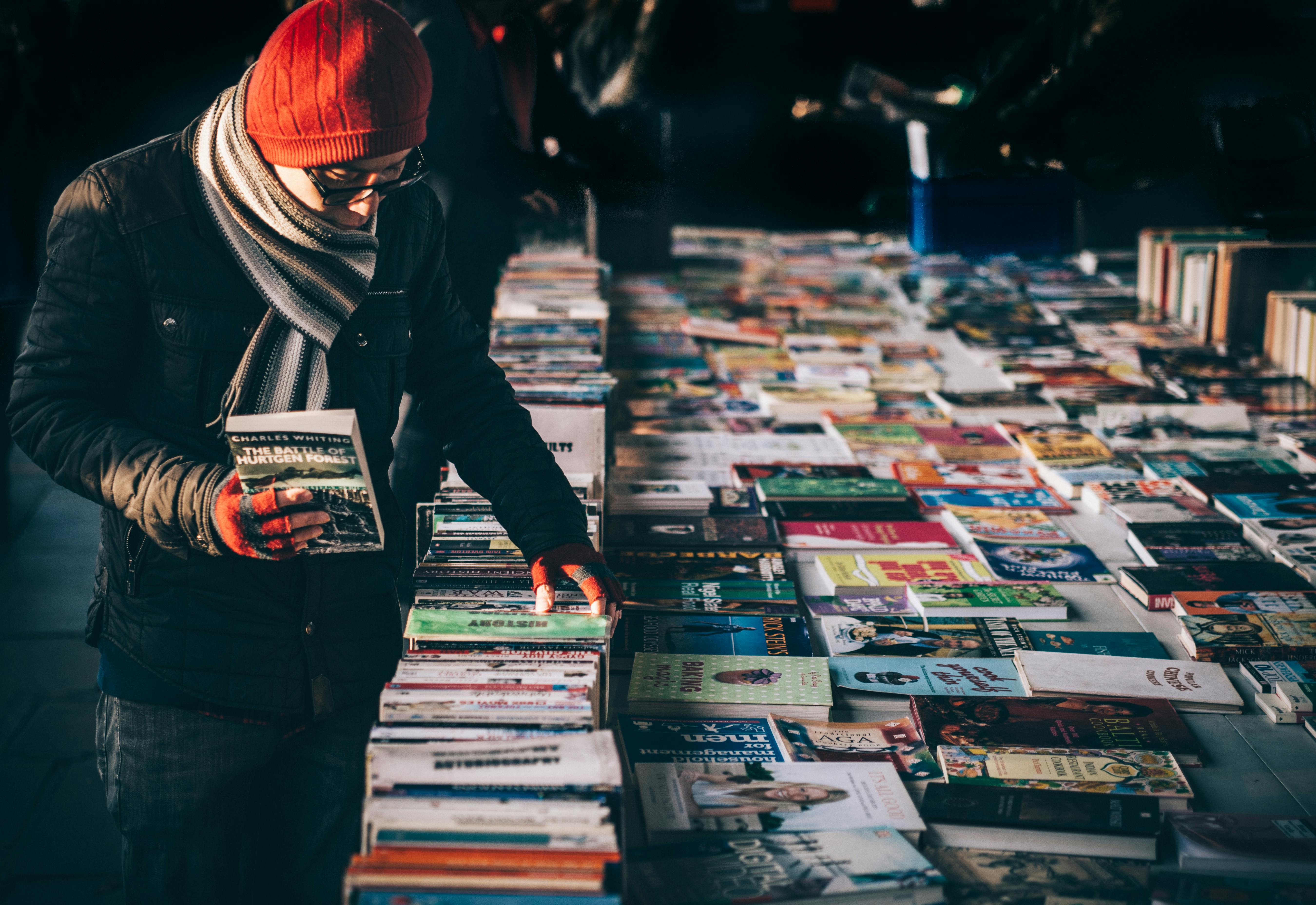 Literasi Ekonomi: Buku-Buku yang Menginspirasi Wirausaha Lokal di Daerah Terpencil
