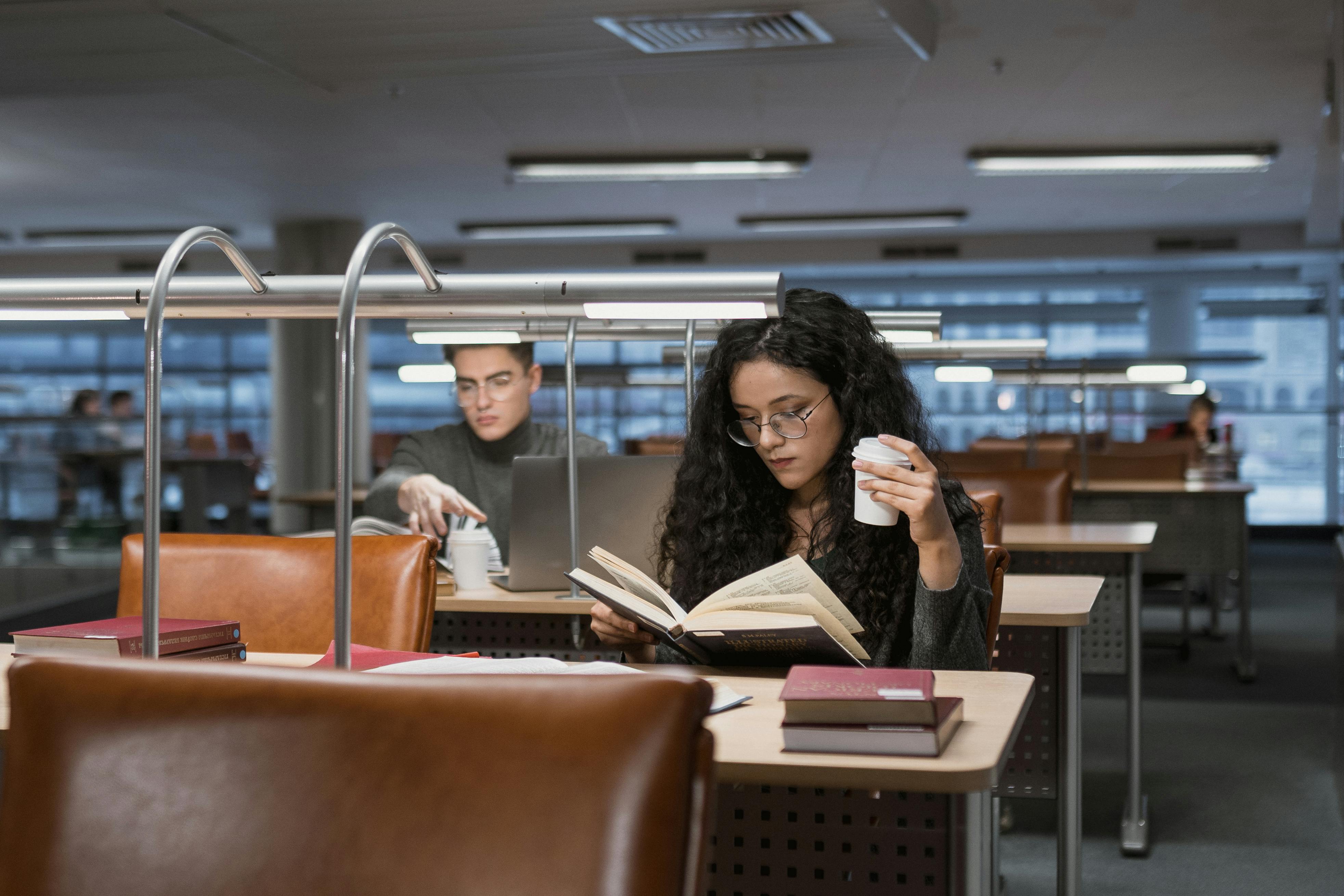 Revolusi Literasi Digital: Perpustakaan Desa Indonesia Melangkah ke Era Modern