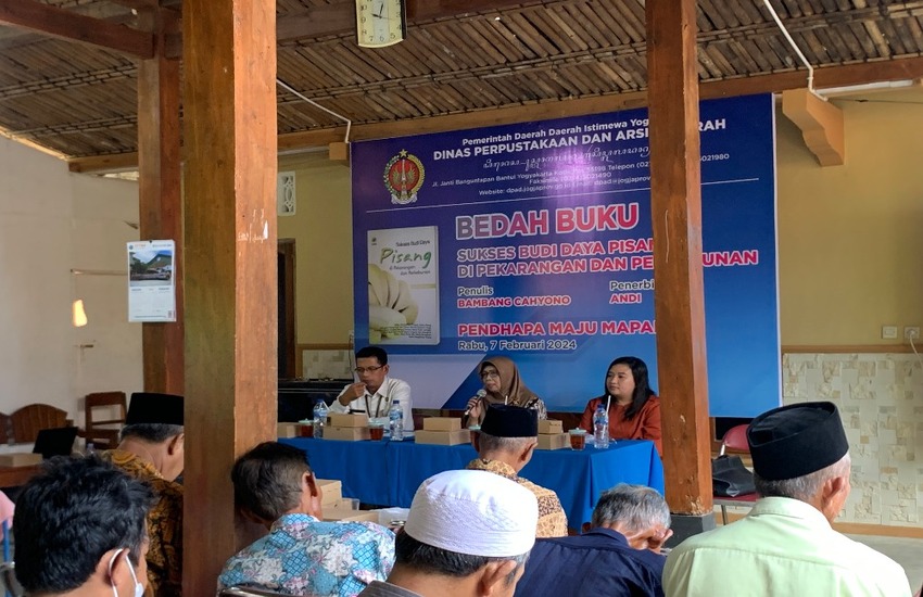 Tingkatkan Literasi Masyarakat Kulonprogo, DPAD DIY Bedah Buku Dihadiri Ratusan Orang