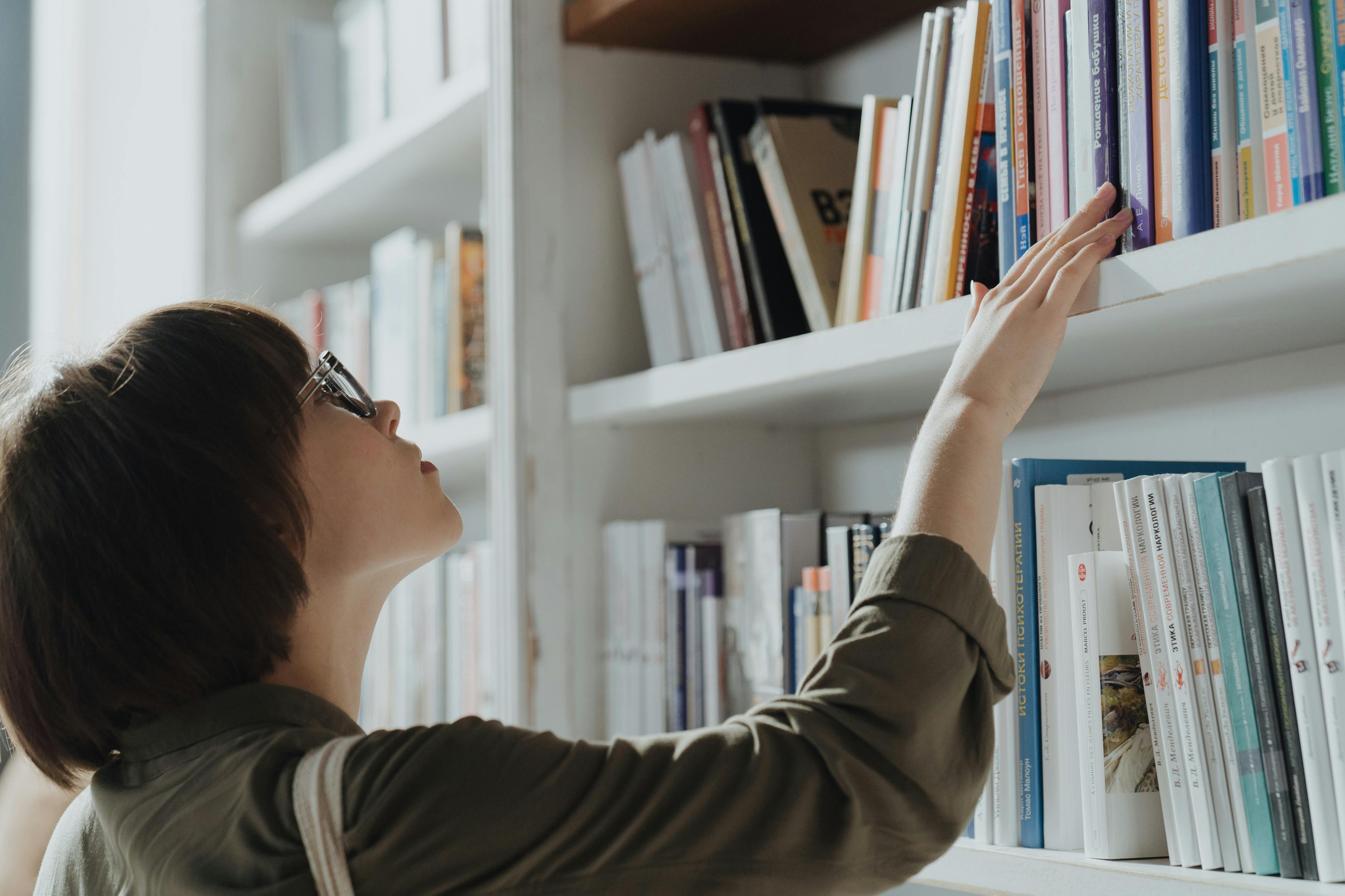 Perpustakaan sebagai Ruang Demokrasi: Menghubungkan Komunitas Lewat Literasi